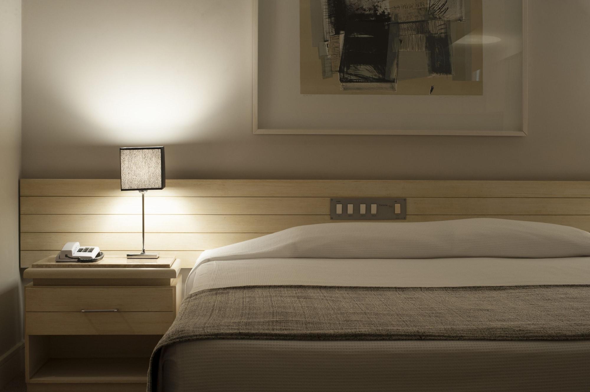 Hotel Victoria Villa Curitiba By Nacional Inn Bagian luar foto