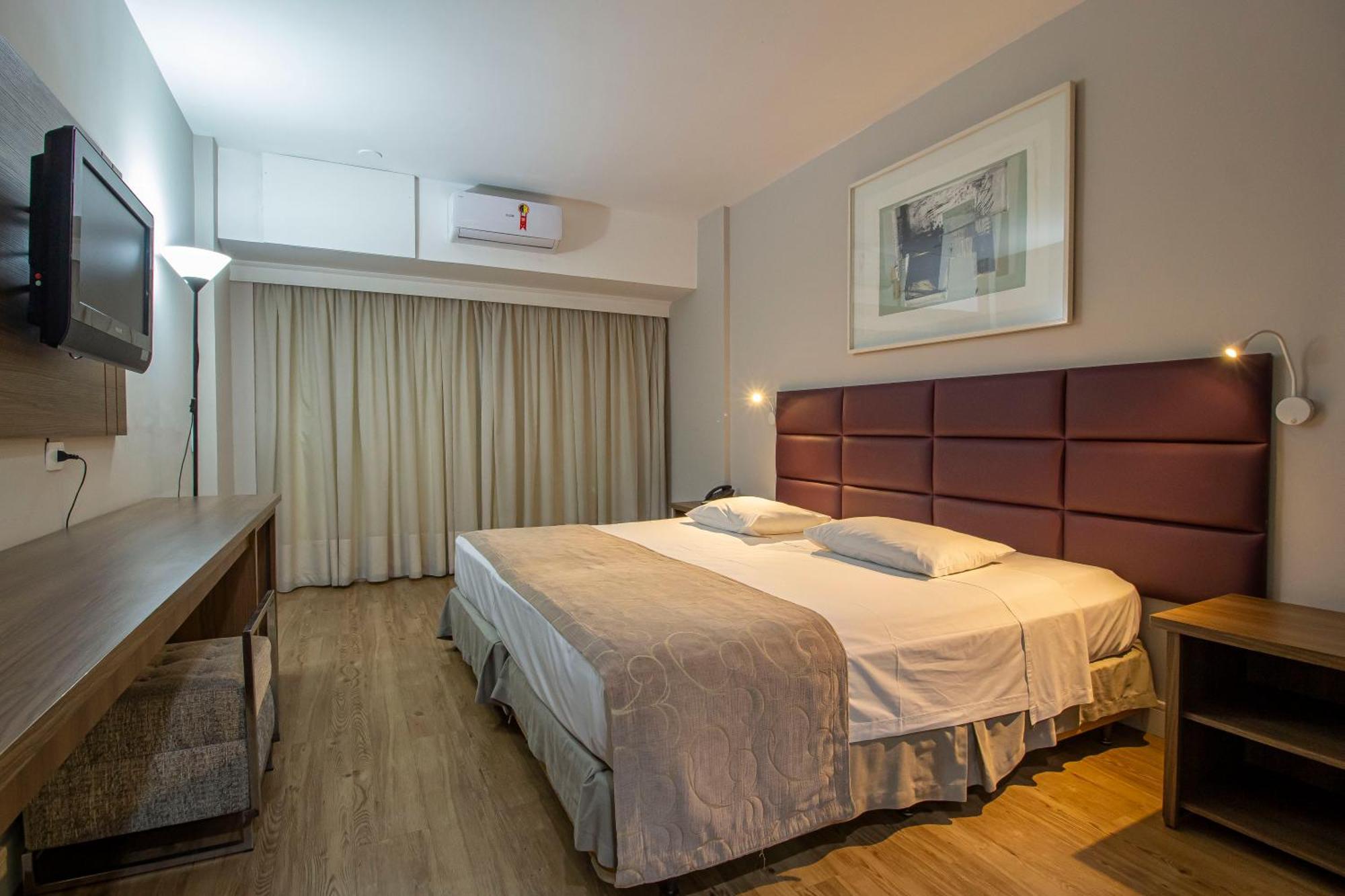 Hotel Victoria Villa Curitiba By Nacional Inn Bagian luar foto