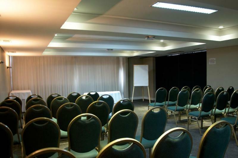 Hotel Victoria Villa Curitiba By Nacional Inn Bagian luar foto